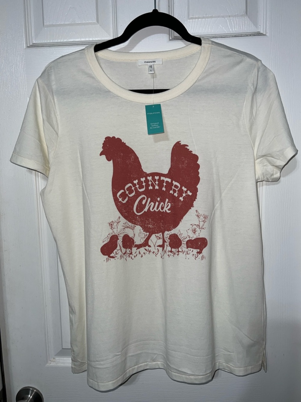 Maurices Cream Tee with Rust Graphic Hen